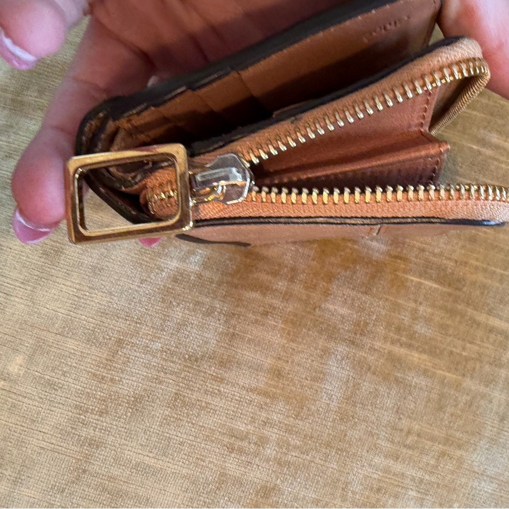 Chloe Brown Leather Small Zip Wallet - Picture 5 of 7
